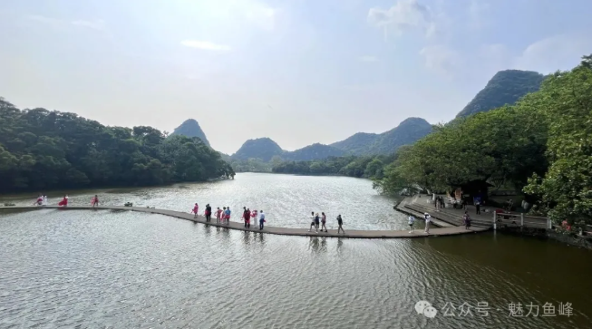 【实干创新】“景区流量”变“经济增量”，龙潭公园周边商贸玩出新花样！
